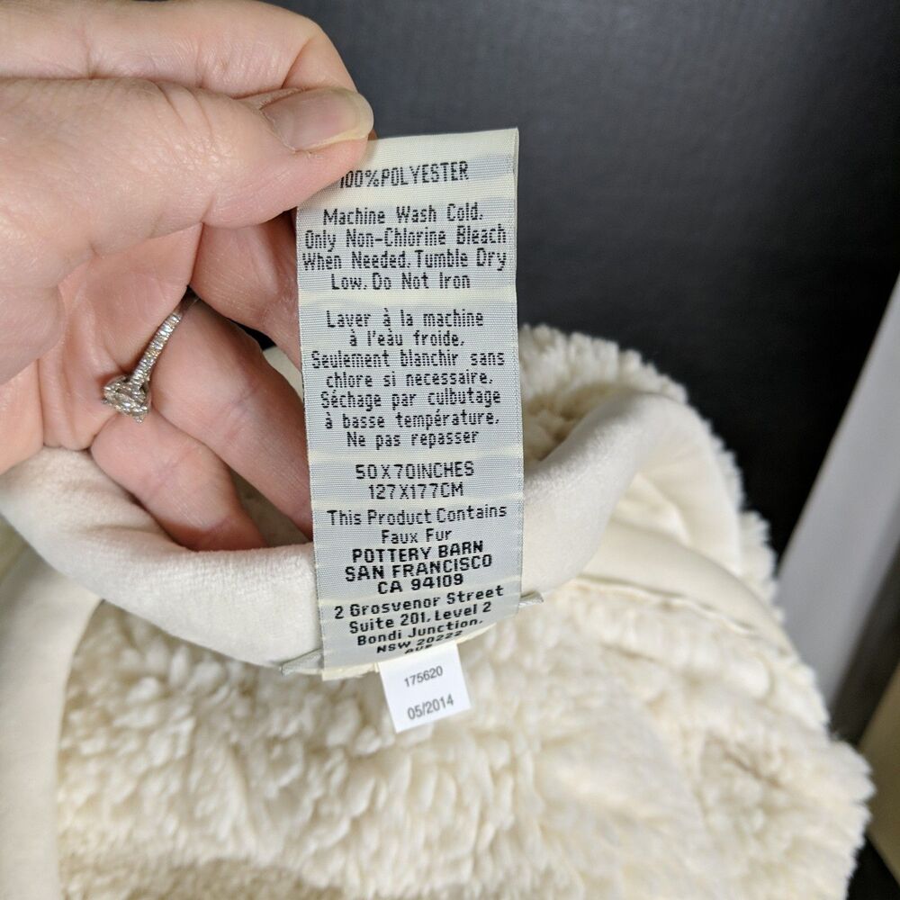 Pottery Barn Cozy Teddy Faux Fur Throw Ivory Velvet Blanket Coverlet 66 x 52 in - Picture 4 of 7